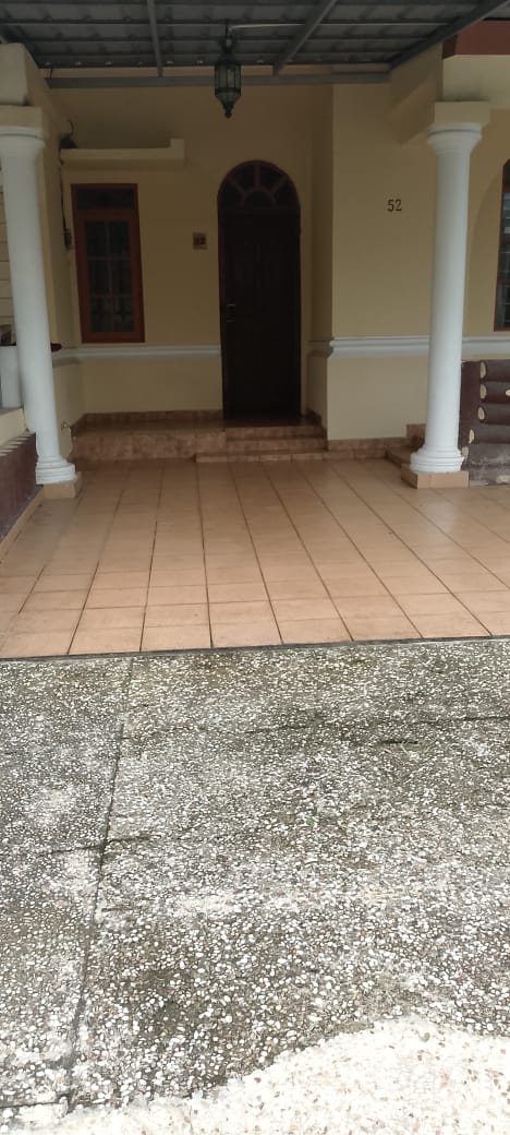Rumah Disewakan Di Cluster Meadow Green Lippo Cikarang